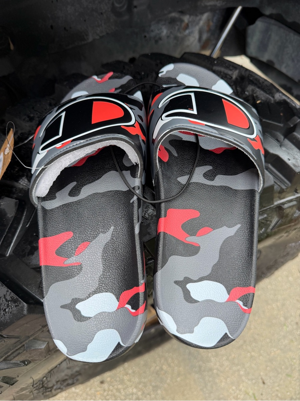 Slides/Sandals - Picture 4 of 5